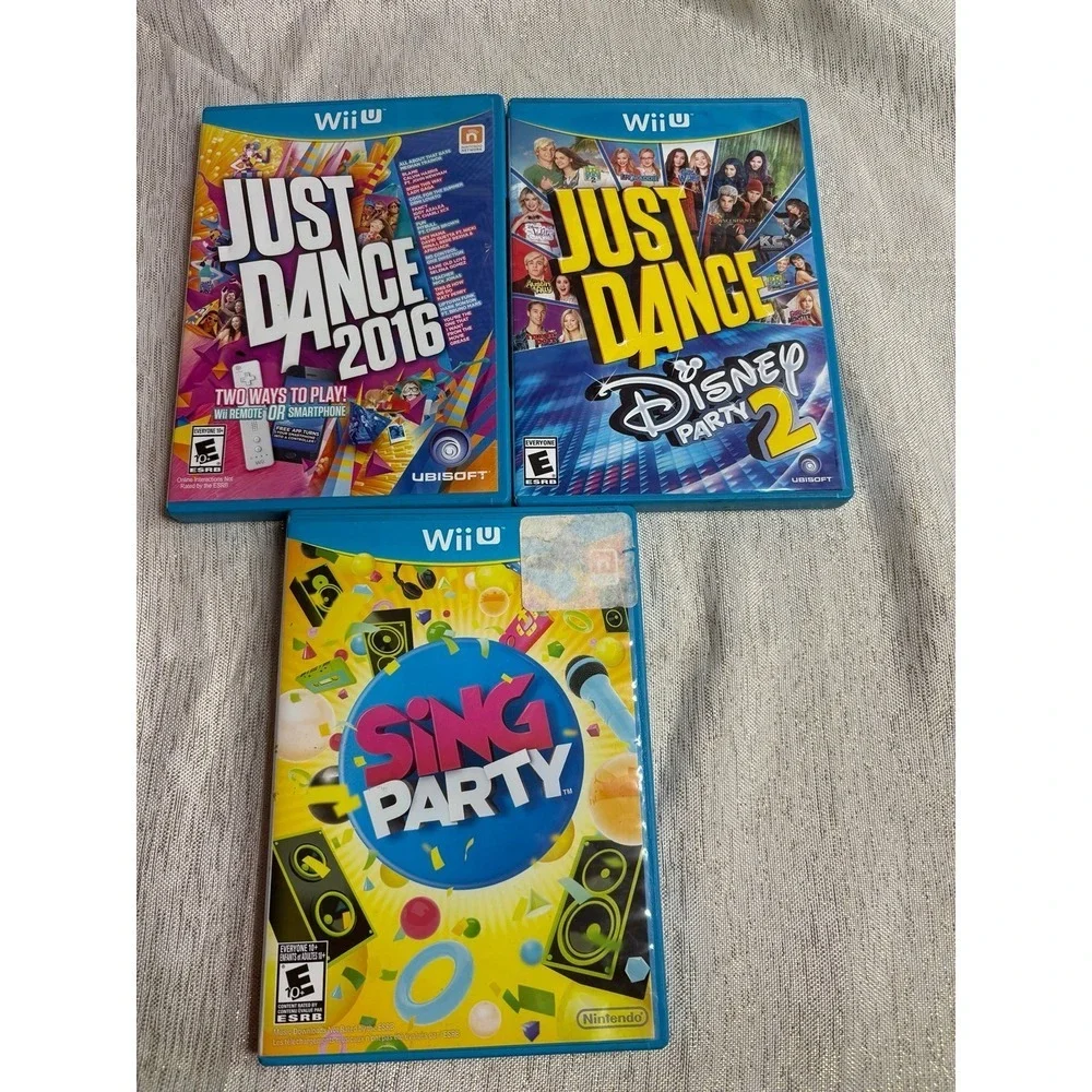 Wii U Just Dance Disney Party family bundle